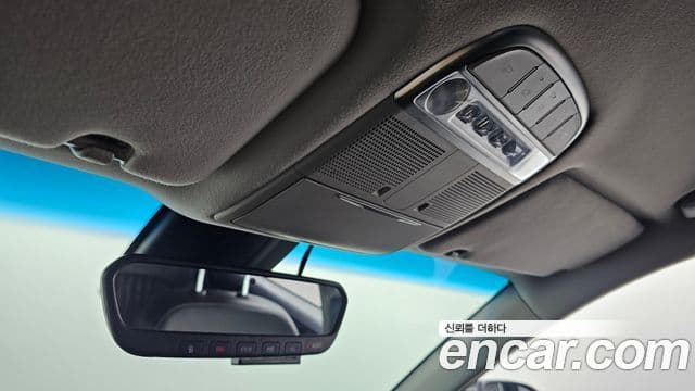 Genesis EQ900 Luxury, 2017 16