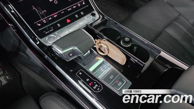 Audi A8 (D5) 55 TFSI Quattro LWB, 2020 9