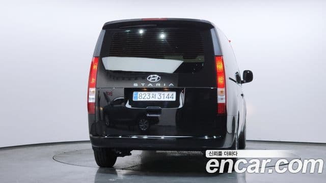 Hyundai Staria Modern, 2024 4