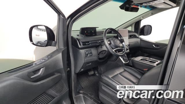 Hyundai Staria Modern, 2024 10