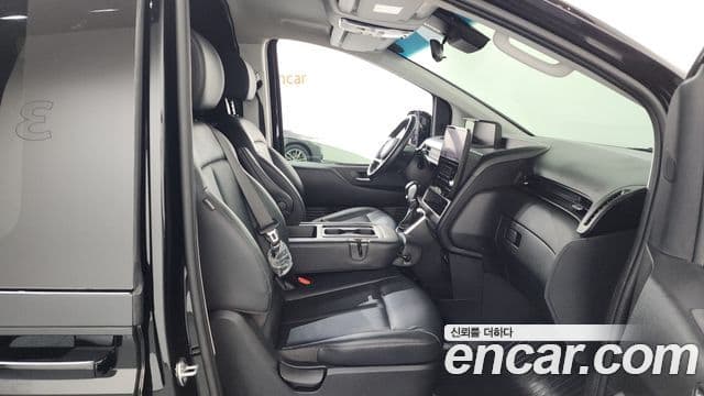 Hyundai Staria Modern, 2024 11