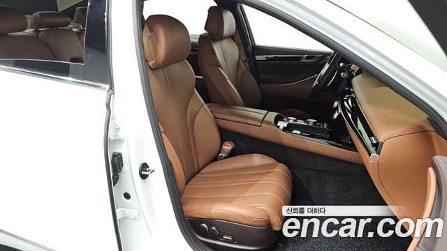 Genesis G80 (RG3) бензин 2.5 турбо AWD, 2023 10