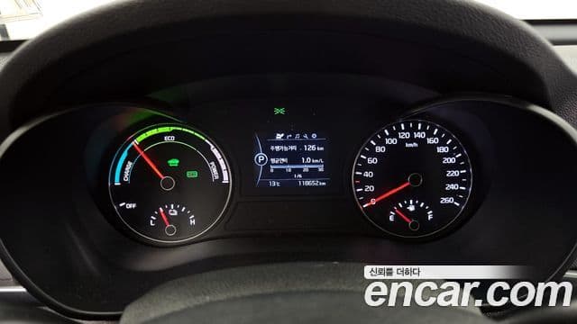 Kia K5 гибрид 2세대 Noblesse, 2016 8