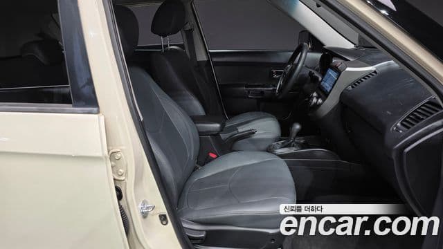 Kia Soul 1.6 Smart, 2011 10