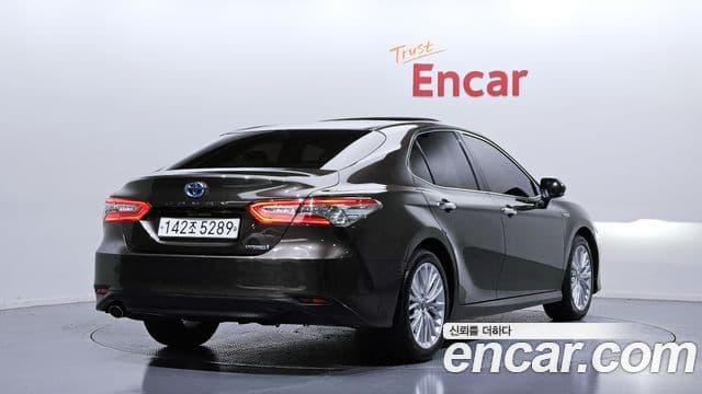 Toyota 캠리 (XV70) 2.5 XLE гибрид, 2020 2