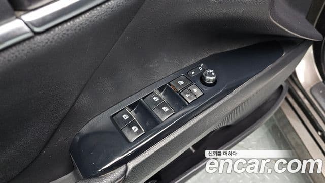 Toyota 캠리 (XV70) 2.5 XLE гибрид, 2020 12