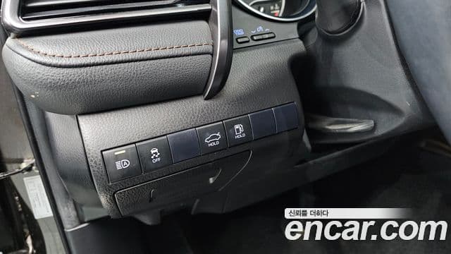 Toyota 캠리 (XV70) 2.5 XLE гибрид, 2020 13