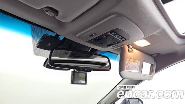 Toyota 캠리 (XV70) 2.5 XLE гибрид, 2020 15