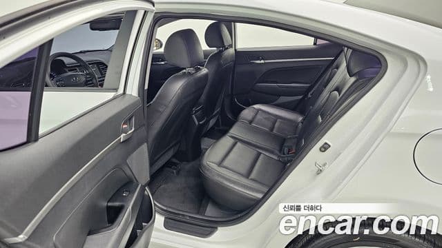 Hyundai The / новый New Avante AD Style, 2019 12