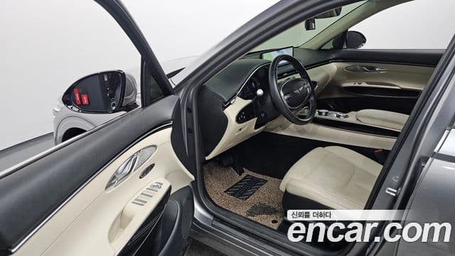 Genesis GV70, 2021 10