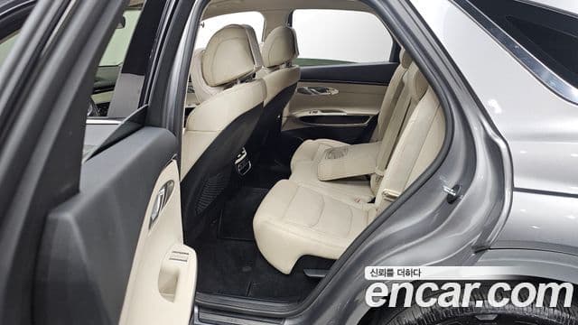 Genesis GV70, 2021 11