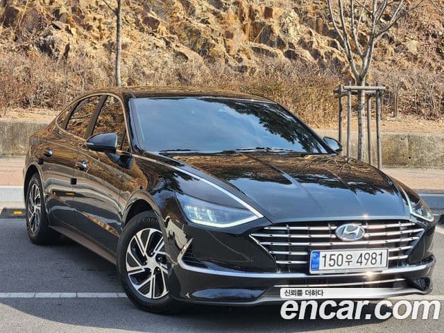 Hyundai Sonata гибрид (DN8) Modern, 2022 1