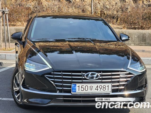 Hyundai Sonata гибрид (DN8) Modern, 2022 3