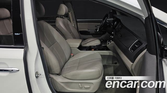 Kia All New Carnival President, 2016 10