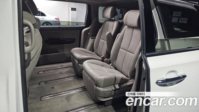 Kia All New Carnival President, 2016 12