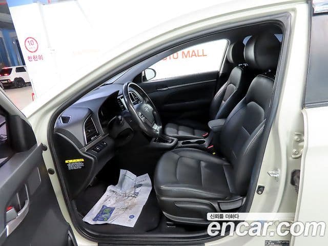 Hyundai Avante AD 1.6 GDI Smart, 2017 9