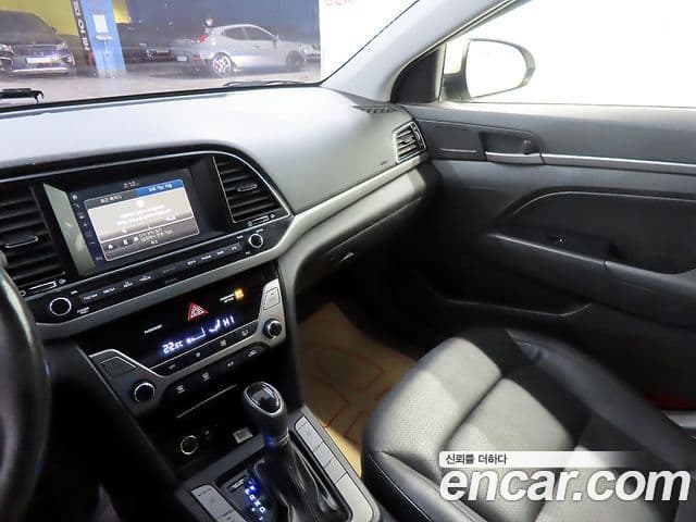 Hyundai Avante AD 1.6 GDI Smart, 2017 11