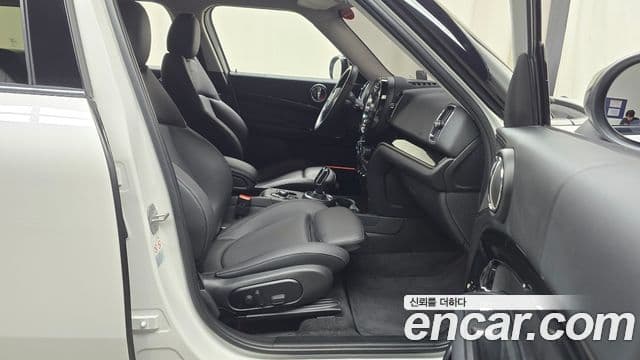 Mini Cooper Countryman 2세대, 2024 11