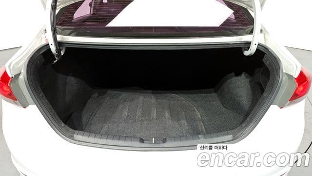 Hyundai Avante AD Style, 2017 20