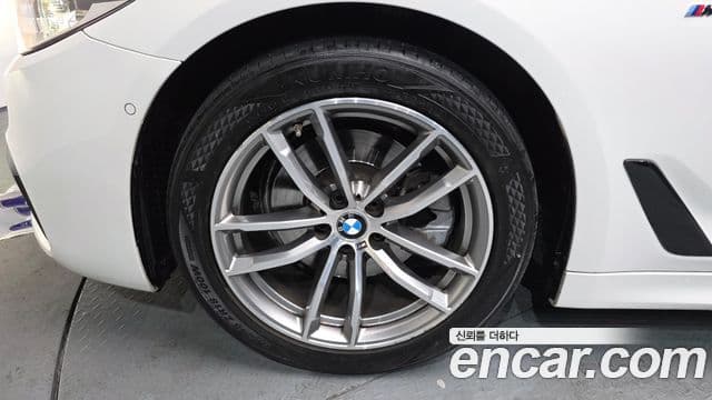 BMW 5시리즈 (G30) 520d M Sport Plus, 2017 все фото