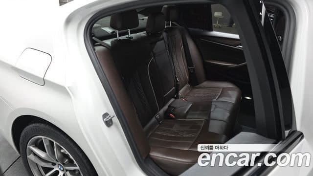 BMW 5시리즈 (G30) 520d M Sport Plus, 2017 11
