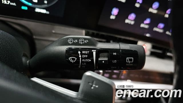 Kia Sportage 5세대 гибрид Signature 2WD, 2023 17