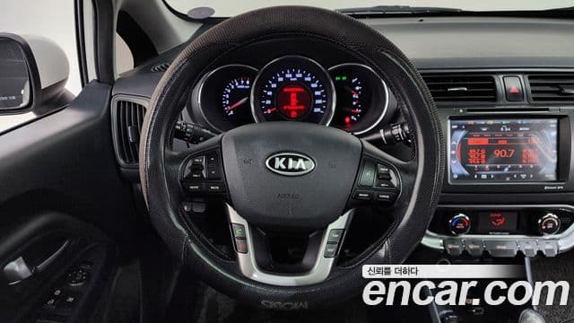 Kia All New Pride Prestige, 2012 13