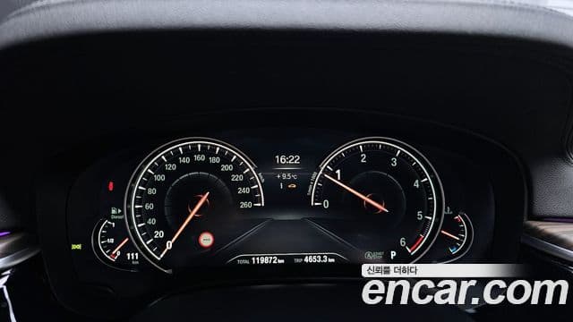 BMW 5시리즈 (G30) 520d xDrive M Sport Plus, 2017 8