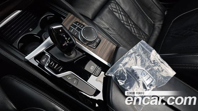 BMW 5시리즈 (G30) 520d xDrive M Sport Plus, 2017 9