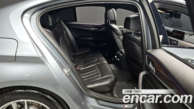 BMW 5시리즈 (G30) 520d xDrive M Sport Plus, 2017 12