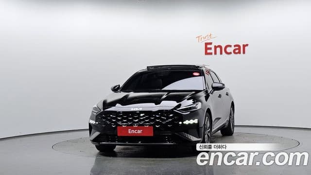 Kia K8 гибрид Signature, 2022 3