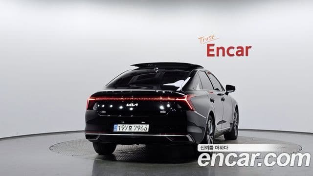 Kia K8 гибрид Signature, 2022 4