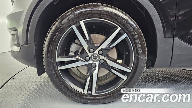 Volvo XC40 T4 R-Design, 2020 все фото