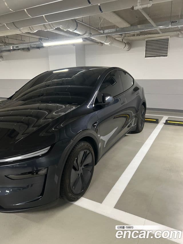 Tesla модель Y Long Range AWD, 2025 1
