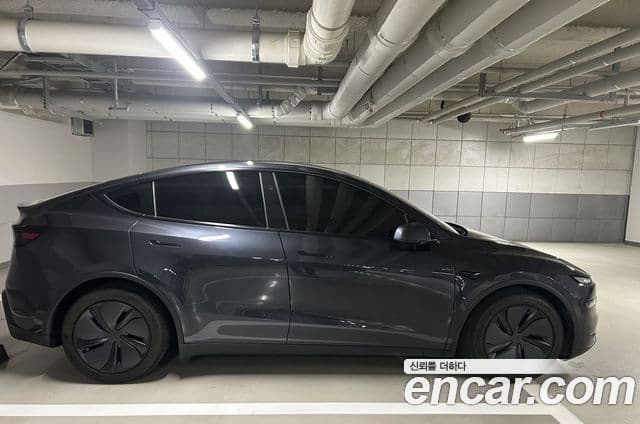 Tesla модель Y Long Range AWD, 2025 2
