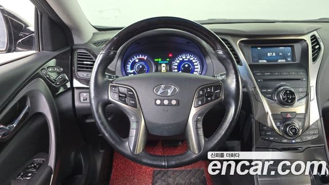 Hyundai Grandeur HG гибрид Premium, 2015 13