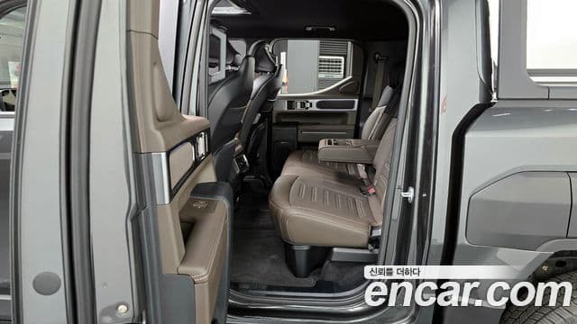 Kia 타스만 Extreme, 2026 12