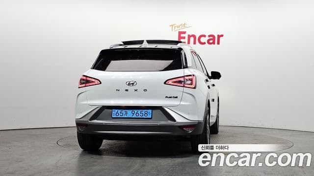 Hyundai NEXO Premium, 2023 4