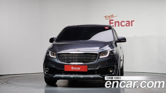 Kia All New Carnival VIP, 2016 3