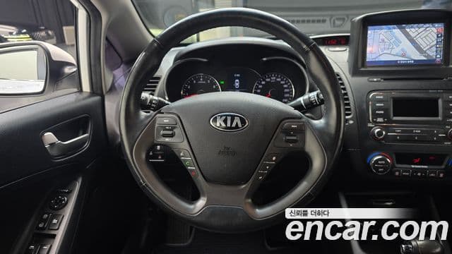 Kia K3 Trendy, 2013 13
