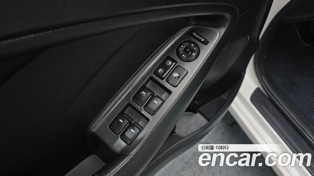 Kia K3 Trendy, 2013 14