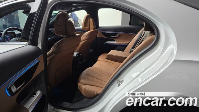 Mercedes-Benz E-класс W214 Avantgarde, 2025 11