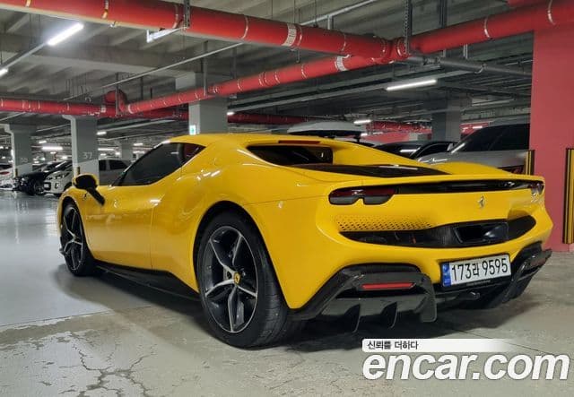 Ferrari 296 GTB 3.0 V6, 2023 2