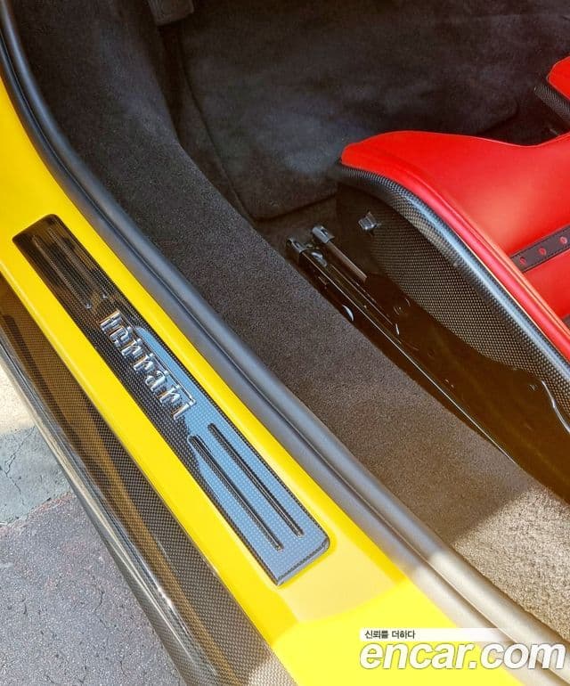 Ferrari 296 GTB 3.0 V6, 2023 12