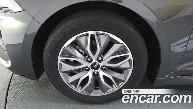 Kia K5 гибрид 3세대 Noblesse, 2022 все фото