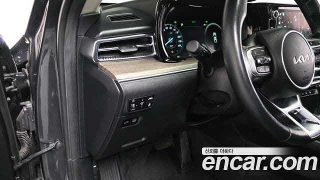 Kia K5 гибрид 3세대 Noblesse, 2022 13