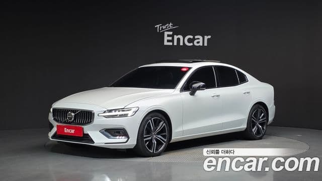 Volvo S60 3세대 B5 R-Design, 2022 1