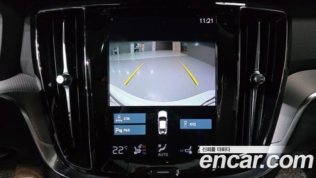 Volvo S60 3세대 B5 R-Design, 2022 16