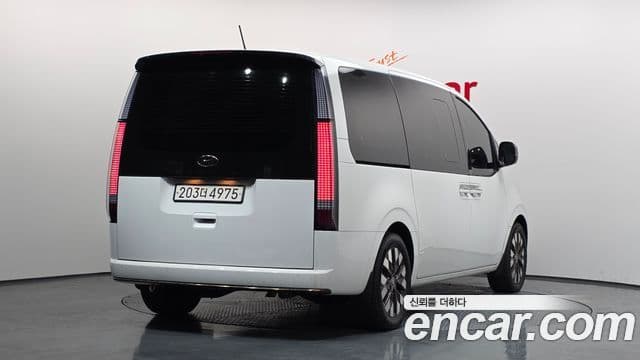 Hyundai Staria Inspiration, 2022 2