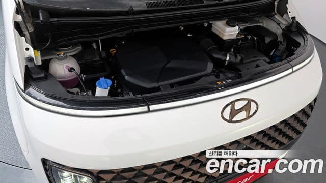 Hyundai Staria Inspiration, 2022 6